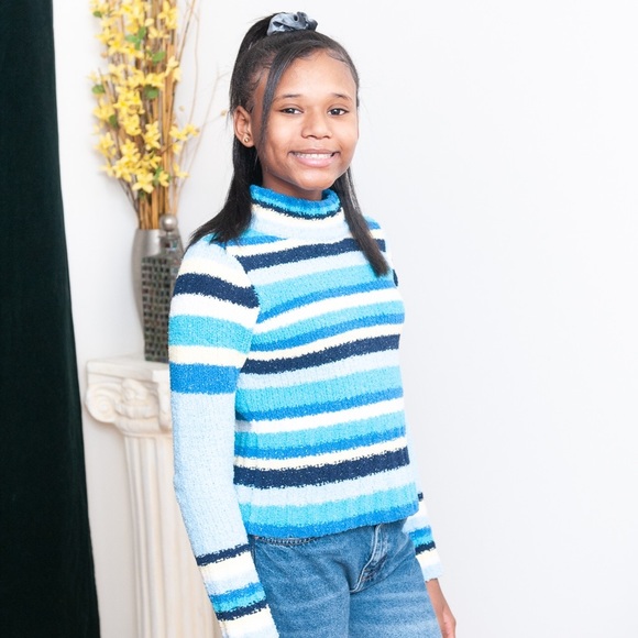 Blue Fuzzy sweater by Mudd sz 14 - Picture 4 of 8